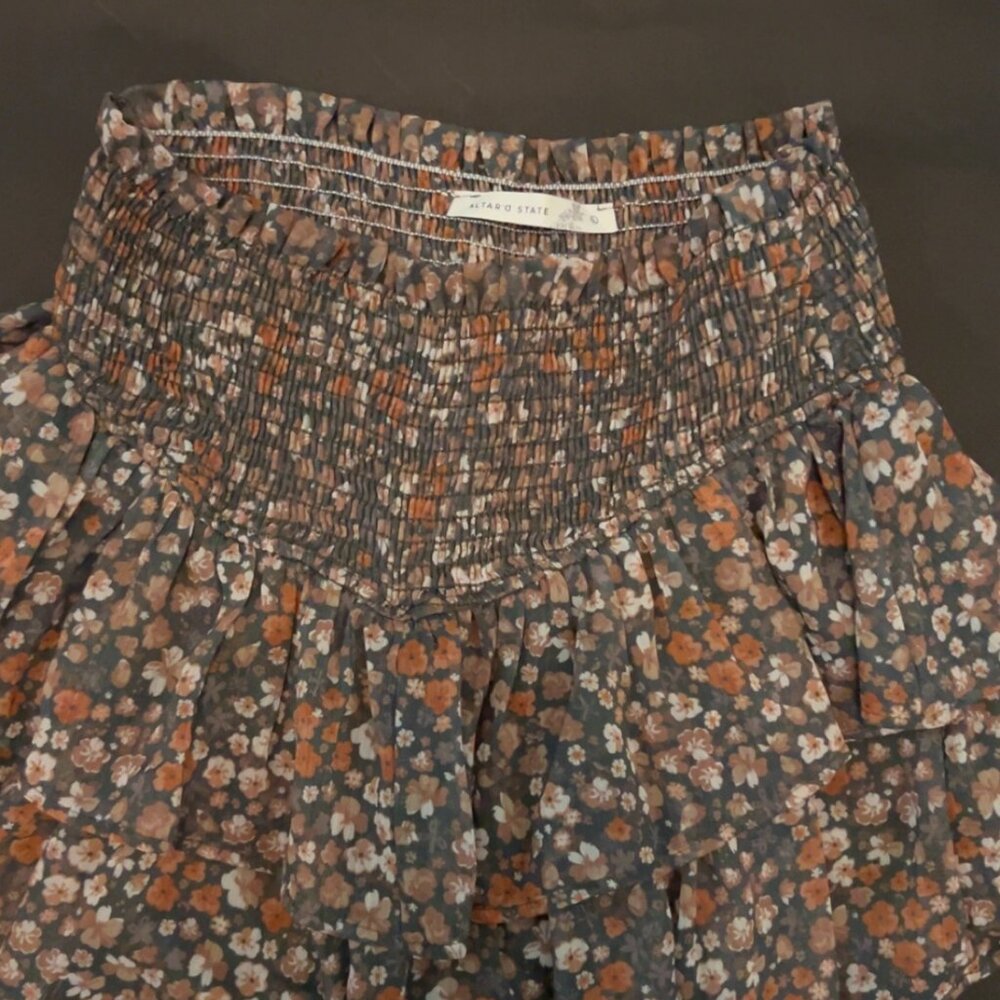 Altar'd State floral mini-skirt size L (size down)
